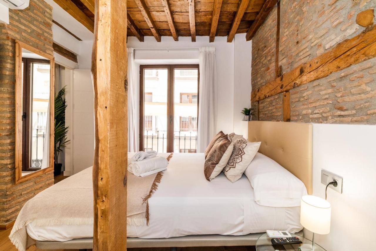 Wekey Homes Granada, Mesones Central Suites Kültér fotó